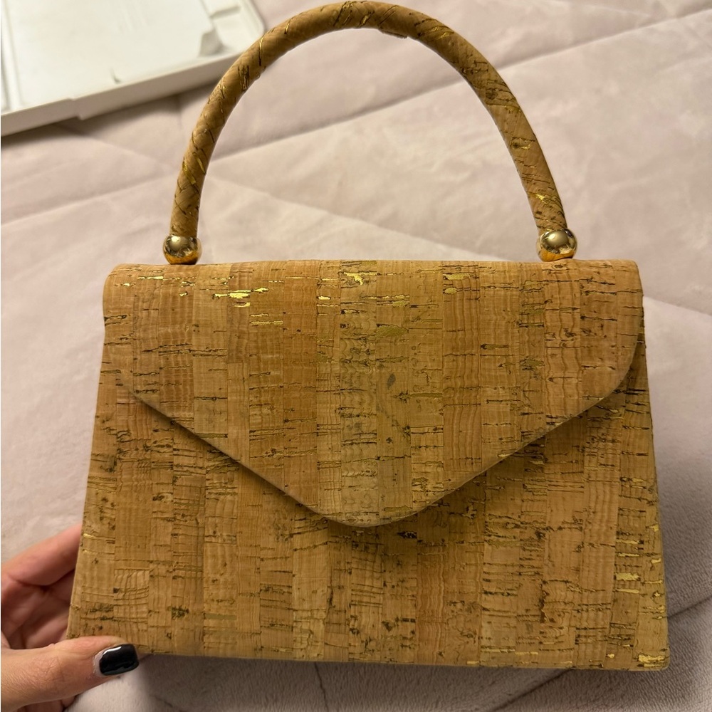 Elegant Tan Handbag